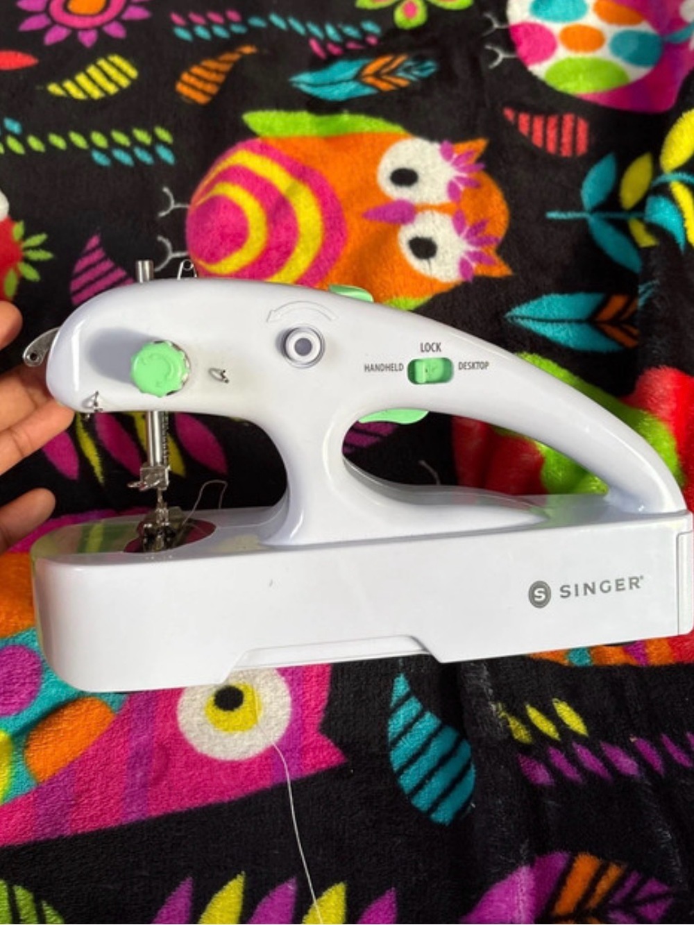 Singer Compact Handheld Sewing Machine